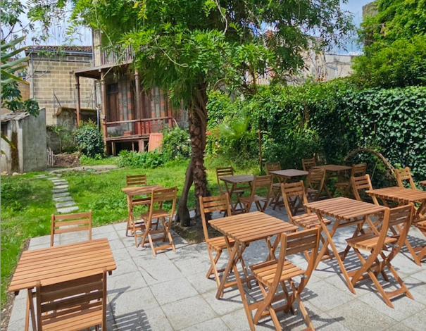 ボルドー Le Jardin Cafe Bed & Breakfast エクステリア 写真