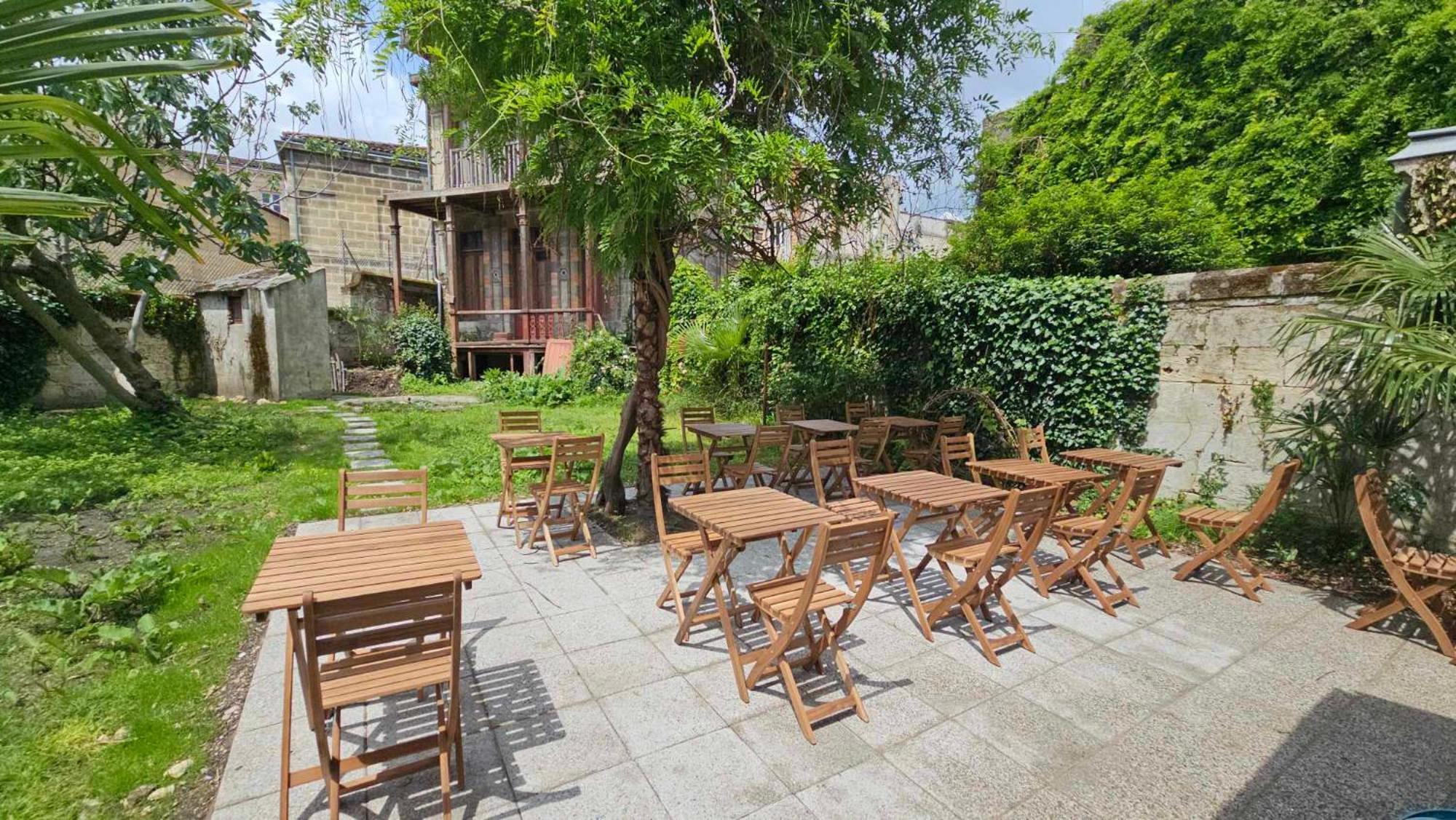 ボルドー Le Jardin Cafe Bed & Breakfast エクステリア 写真