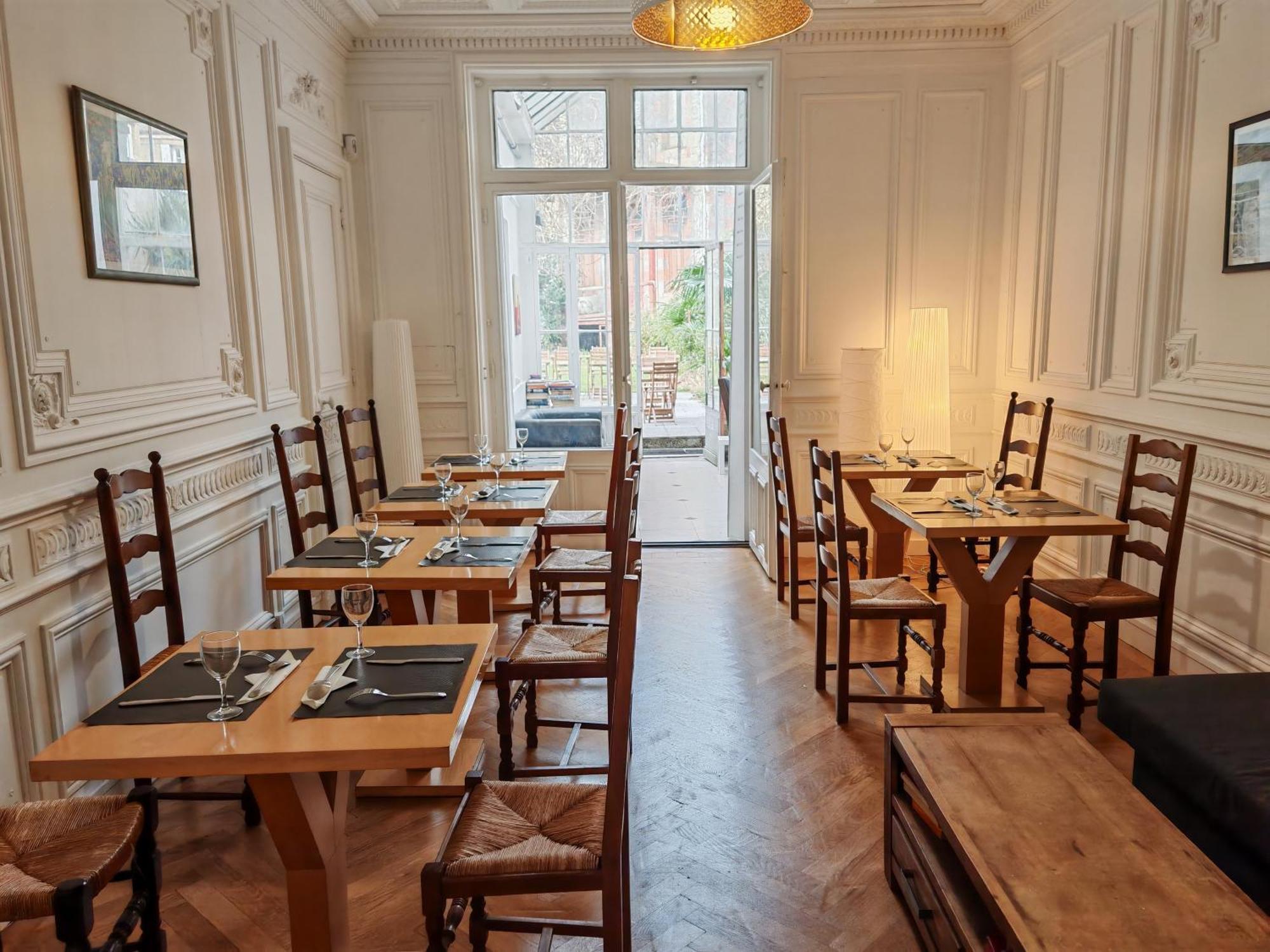 ボルドー Le Jardin Cafe Bed & Breakfast エクステリア 写真